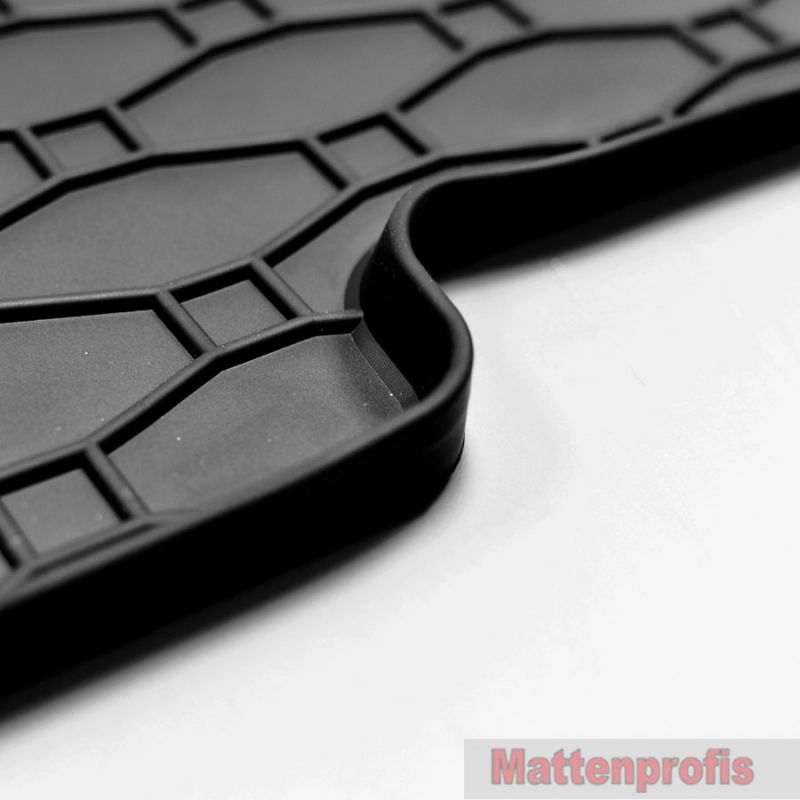 MP Gummimatte Kofferraumwanne GKK passend für Audi Q3 Typ F3 ab 07/2018 - Mattenprofis  Online Shop